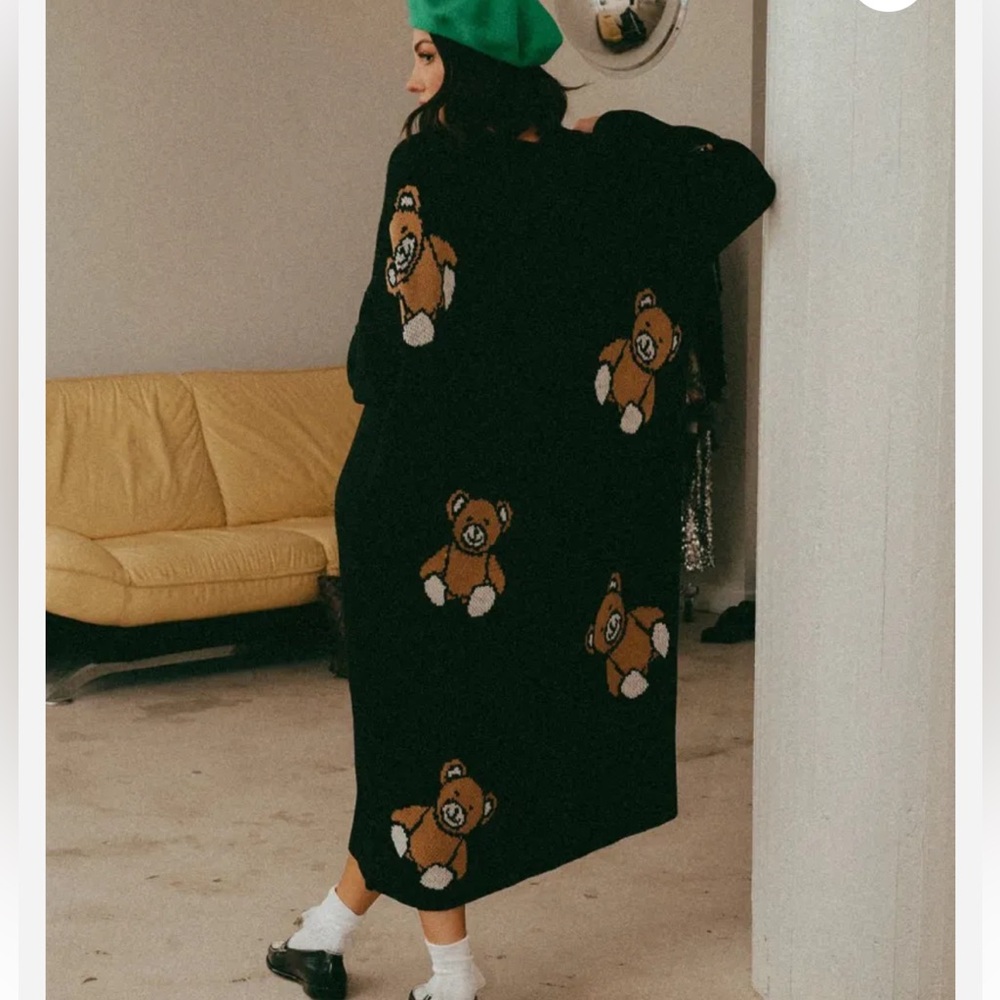 Dressed in Lala Literally Limitless Oversized Knit Dress in Teddy Bears 4ever - Picture 3 of 10